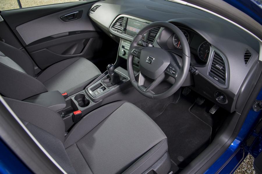 Интерьер Seat Leon Ecomotive 2017 года  (UK) (фото 28 из 37)